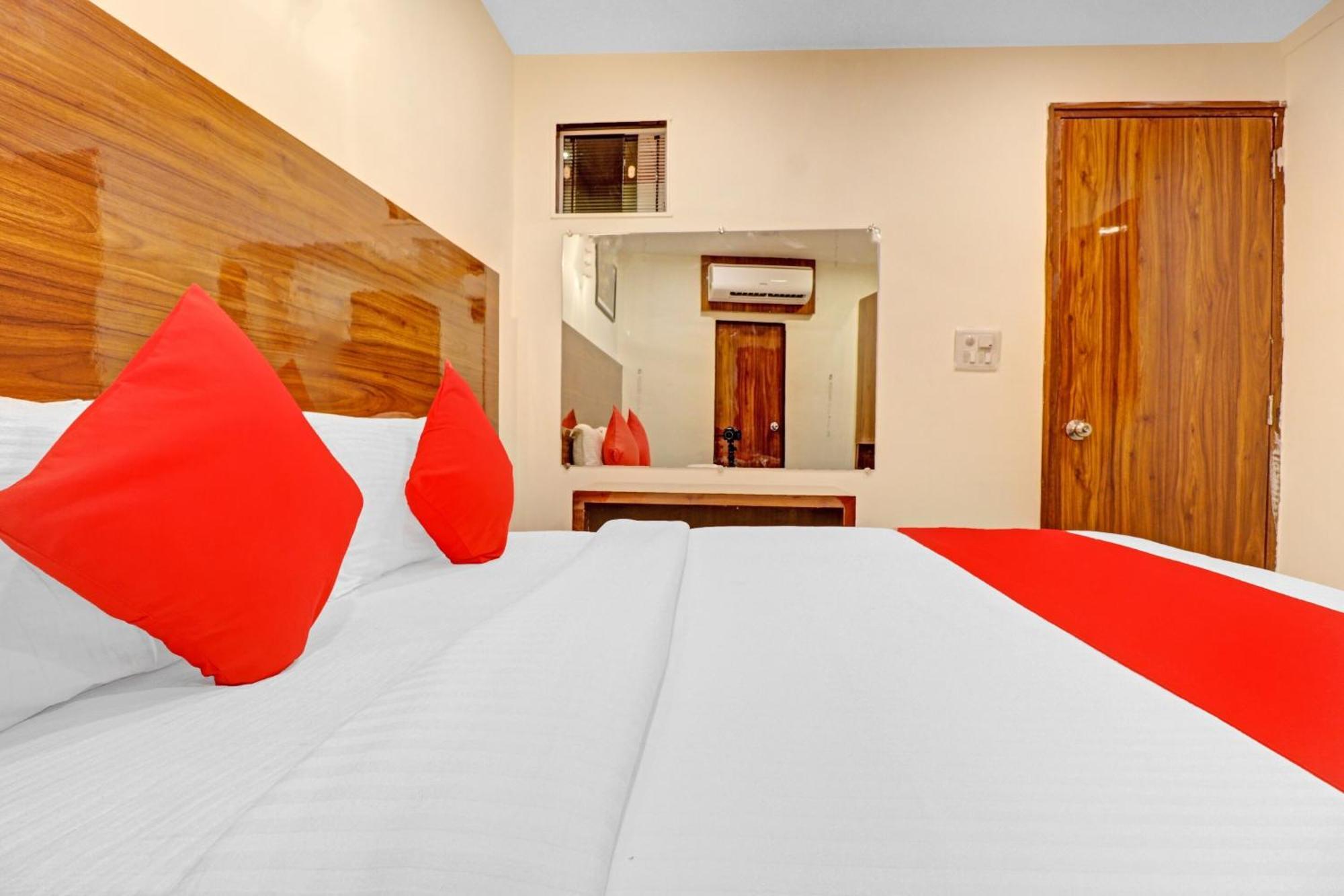 Hotel O Royal Park Mumbai  Buitenkant foto