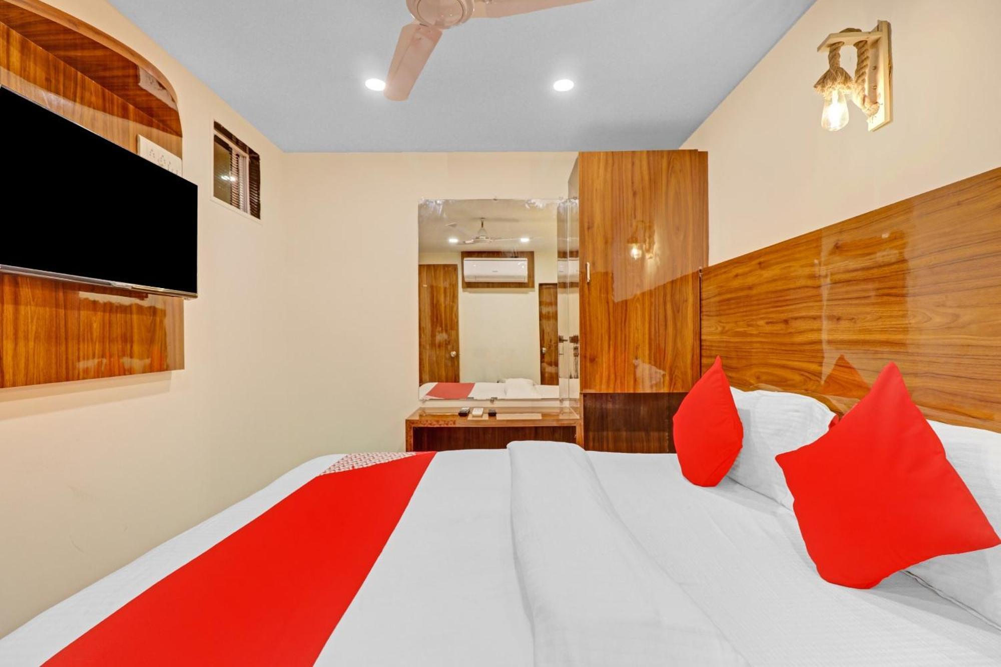 Hotel O Royal Park Mumbai  Buitenkant foto