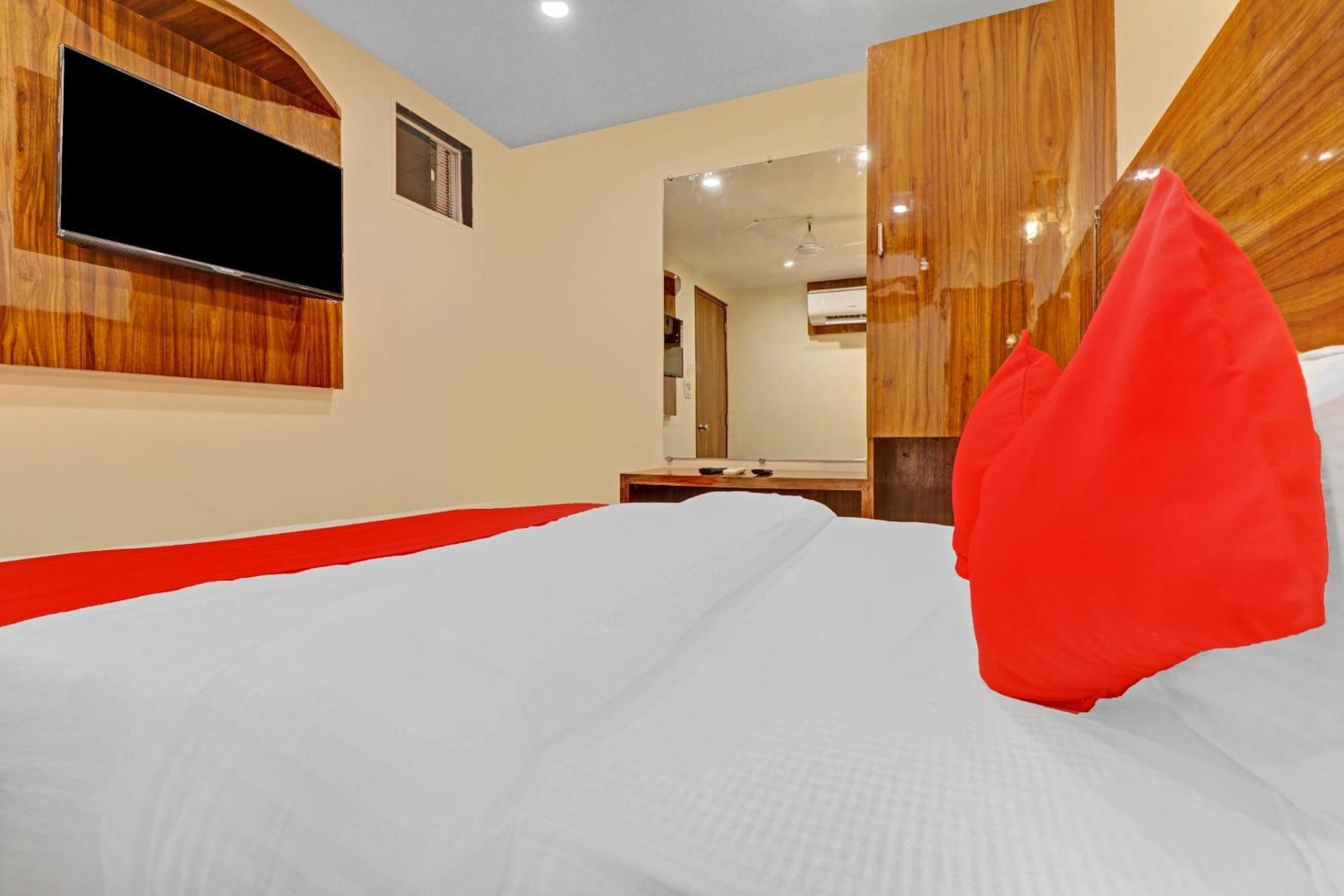 Hotel O Royal Park Mumbai  Buitenkant foto